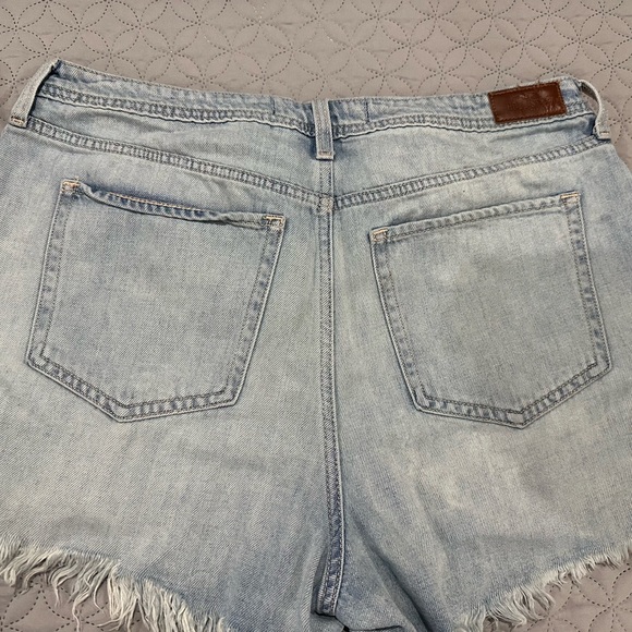 Denim shorts - Picture 5 of 5